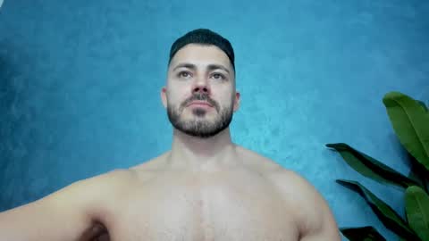 Snapshot of muscularmaster chatting on February 10, 10:19 pm muscularmaster onlyfans online show from February 10, 10:19 pm