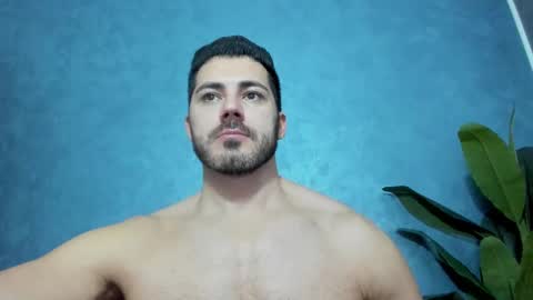 Snapshot of muscularmaster chatting on December 19, 10:13 am muscularmaster onlyfans online show from December 19, 10:13 am