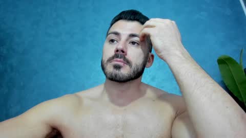Snapshot of muscularmaster chatting on January 22, 10:18 am muscularmaster onlyfans online show from January 22, 10:18 am