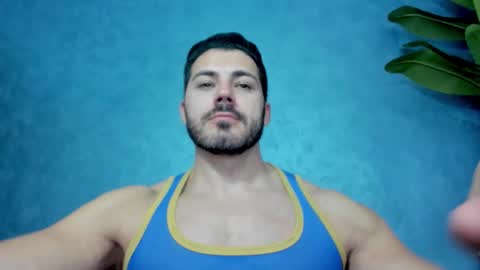 Snapshot of muscularmaster chatting on October 29, 10:02 pm muscularmaster onlyfans online show from October 29, 10:02 pm