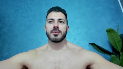 Snapshot of muscularmaster chatting on January 21, 10:01 am muscularmaster onlyfans online show from January 21, 10:01 am