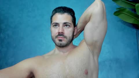 muscularmaster onlyfans online show from November 16, 10:45 pm