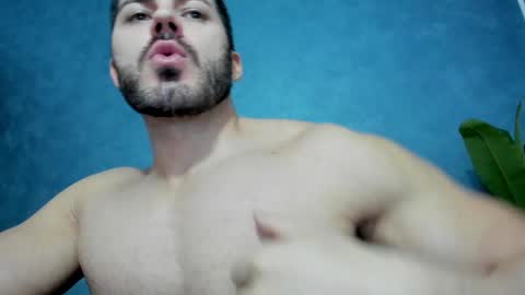 Snapshot of muscularmaster chatting on February 7, 11:01 am muscularmaster onlyfans online show from February 7, 11:01 am