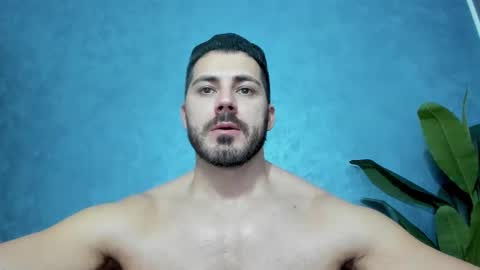 Snapshot of muscularmaster chatting on December 10, 10:27 pm muscularmaster onlyfans online show from December 10, 10:27 pm