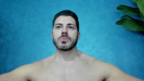 Snapshot of muscularmaster chatting on October 27, 11:07 pm muscularmaster onlyfans online show from October 27, 11:07 pm