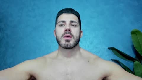 Snapshot of muscularmaster chatting on January 7, 10:19 pm muscularmaster onlyfans online show from January 7, 10:19 pm