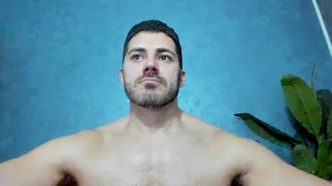 Snapshot of muscularmaster chatting on December 13, 9:58 am muscularmaster onlyfans online show from December 13, 9:58 am
