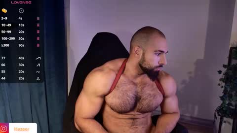 Snapshot of musculusx chatting on October 17, 8:35 pm Musculus online show from October 17, 8:35 pm