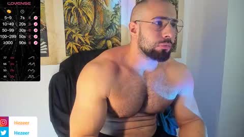 Snapshot of musculusx chatting on January 2, 4:46 pm Musculus online show from January 2, 4:46 pm
