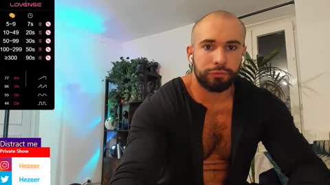Snapshot of musculusx chatting on December 2, 8:20 pm Musculus online show from December 2, 8:20 pm