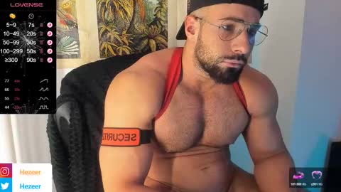 Snapshot of musculusx chatting on December 22, 8:58 pm Musculus online show from December 22, 8:58 pm