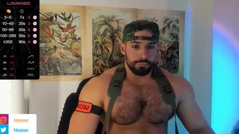 Snapshot of musculusx chatting on December 16, 9:09 pm Musculus online show from December 16, 9:09 pm