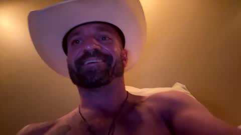 Snapshot of musks_wheels1b chatting on September 29, 5:39 am Cowboy online show from September 29, 5:39 am