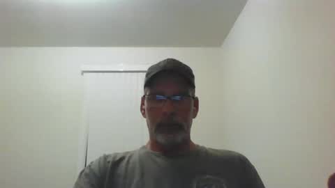 Snapshot of mustang_daddy chatting on September 28, 11:36 pm 307MountainMan online show from September 28, 11:36 pm