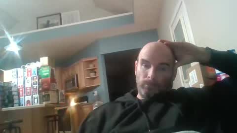Snapshot of my_little_vienna_sausage chatting on January 2, 11:38 pm vienna online show from January 2, 11:38 pm