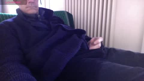 Snapshot of mynakedbeach chatting on January 17, 8:24 am Bi sexy guy lovense hush is on private is open or password show tip if you like. online show from January 17, 8:24 am