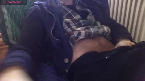 Bi sexy guy lovense hush is on private is open or password show tip if you like. online show from February 18, 2:37 pm