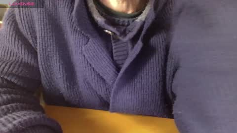 Snapshot of mynakedbeach chatting on February 22, 9:23 am Bi sexy guy lovense hush is on private is open or password show tip if you like. online show from February 22, 9:23 am