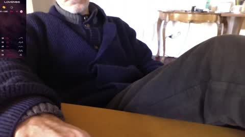 Snapshot of mynakedbeach chatting on January 3, 8:32 am Bi sexy guy lovense hush is on private is open or password show tip if you like. online show from January 3, 8:32 am