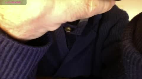 Snapshot of mynakedbeach chatting on January 19, 9:11 am Bi sexy guy lovense hush is on private is open or password show tip if you like. online show from January 19, 9:11 am