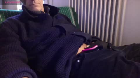 Snapshot of mynakedbeach chatting on January 27, 9:44 am Bi sexy guy lovense hush is on private is open or password show tip if you like. online show from January 27, 9:44 am