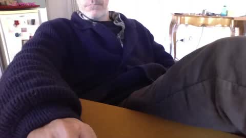 Snapshot of mynakedbeach chatting on March 2, 7:43 am Bi sexy guy lovense hush is on private is open or password show tip if you like. online show from March 2, 7:43 am