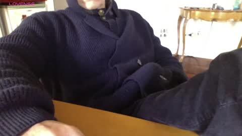 Snapshot of mynakedbeach chatting on February 23, 7:28 am Bi sexy guy lovense hush is on private is open or password show tip if you like. online show from February 23, 7:28 am