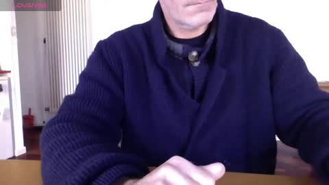 Snapshot of mynakedbeach chatting on January 28, 8:47 am Bi sexy guy lovense hush is on private is open or password show tip if you like. online show from January 28, 8:47 am