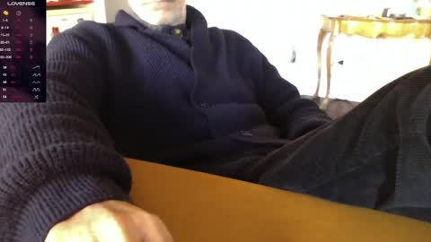 Snapshot of mynakedbeach chatting on December 30, 7:48 am Bi sexy guy lovense hush is on private is open or password show tip if you like. online show from December 30, 7:48 am