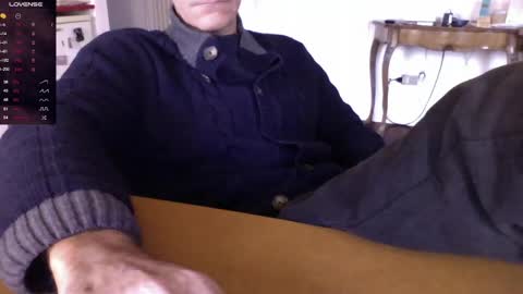 Snapshot of mynakedbeach chatting on December 15, 8:30 am Bi sexy guy lovense hush is on private is open or password show tip if you like. online show from December 15, 8:30 am