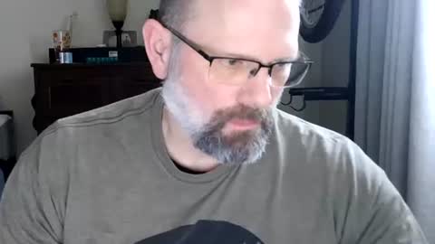 Just hanging out - No pressure online show from April 12, 10:00 pm