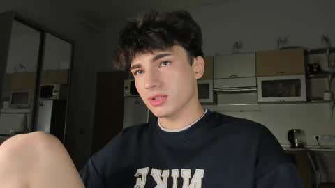 Snapshot of mystic_evan chatting on October 10, 5:29 pm Evan Brown online show from October 10, 5:29 pm