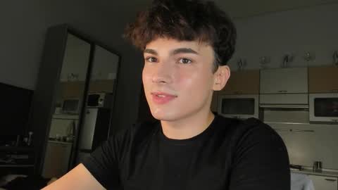 Snapshot of mystic_evan chatting on October 7, 8:24 pm Evan Brown online show from October 7, 8:24 pm