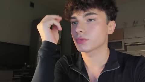 Snapshot of mystic_evan chatting on October 6, 2:11 pm Evan Brown online show from October 6, 2:11 pm