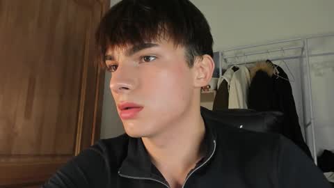 Evan Brown online show from October 19, 9:51 pm