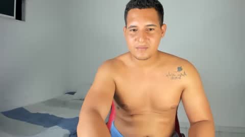 Snapshot of mz_david chatting on October 5, 1:42 am mz_david online show from October 5, 1:42 am