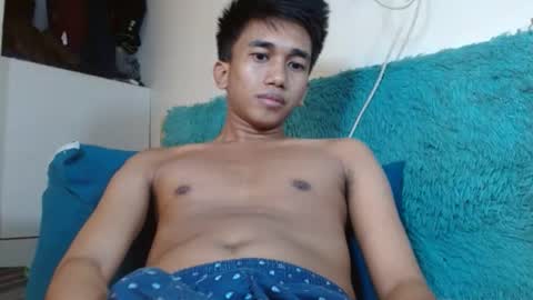 nachos072800 online show from April 28, 12:38 am