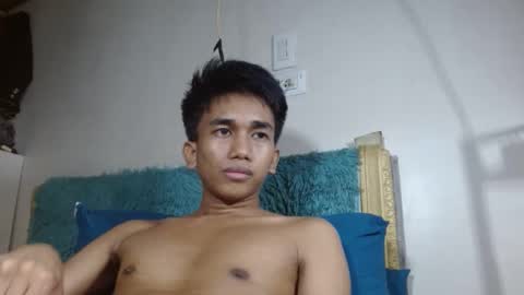 nachos072800 online show from April 24, 7:05 pm