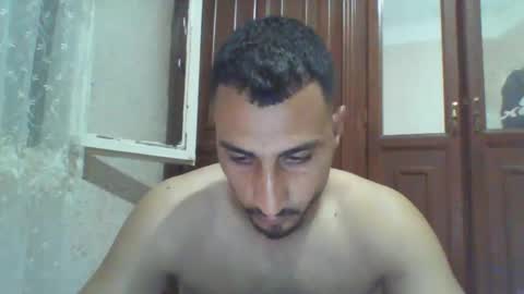 Snapshot of nadirff16 chatting on October 13, 6:25 pm V online show from October 13, 6:25 pm