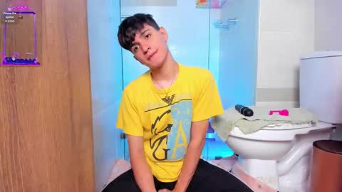  N A I M T H E  K I N G  online show from March 27, 6:31 pm