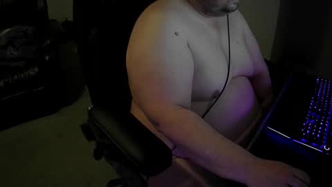 naked_fatty online show from November 17, 4:15 am