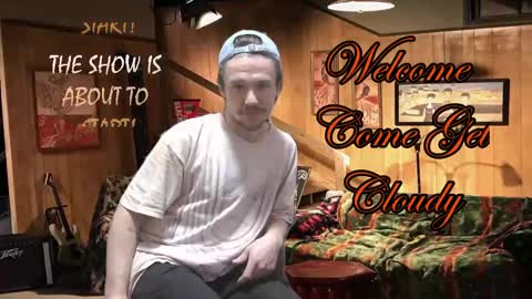 Snapshot of nakedboi420 chatting on September 10, 8:24 am mid-west guy living on the east coast trying to figure out where to go next online show from September 10, 8:24 am