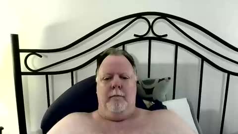 nakedforyou1642 online show from May 13, 9:56 pm