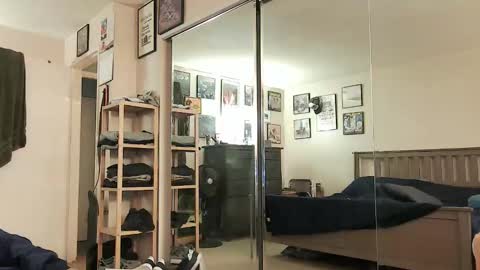 nakedmonkey online show from March 7, 2:09 am