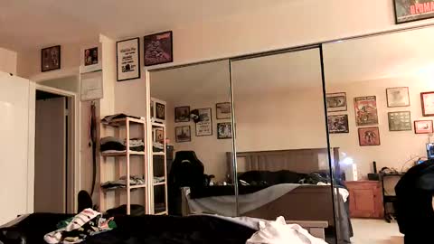 nakedmonkey online show from May 23, 10:37 pm