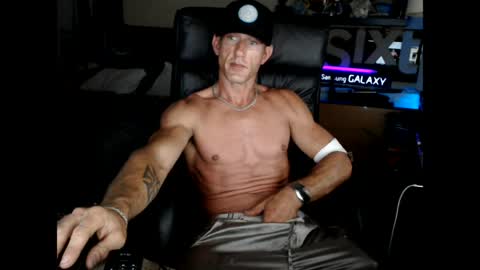 nakedoutsdeurwndw online show from April 2, 12:13 pm