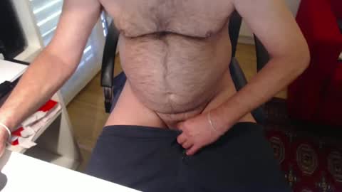 Snapshot of nakedwanker10 chatting on February 14, 9:03 am Nakedwanker10 online show from February 14, 9:03 am