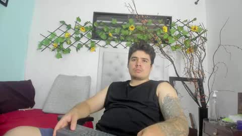 Snapshot of narciso_kh chatting on September 24, 2:22 am deibyd online show from September 24, 2:22 am