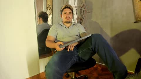 Snapshot of narciso_kh chatting on January 18, 1:51 pm deibyd online show from January 18, 1:51 pm