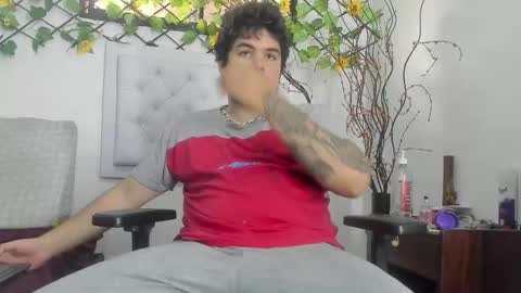 Snapshot of narciso_kh chatting on October 13, 6:03 pm deibyd online show from October 13, 6:03 pm